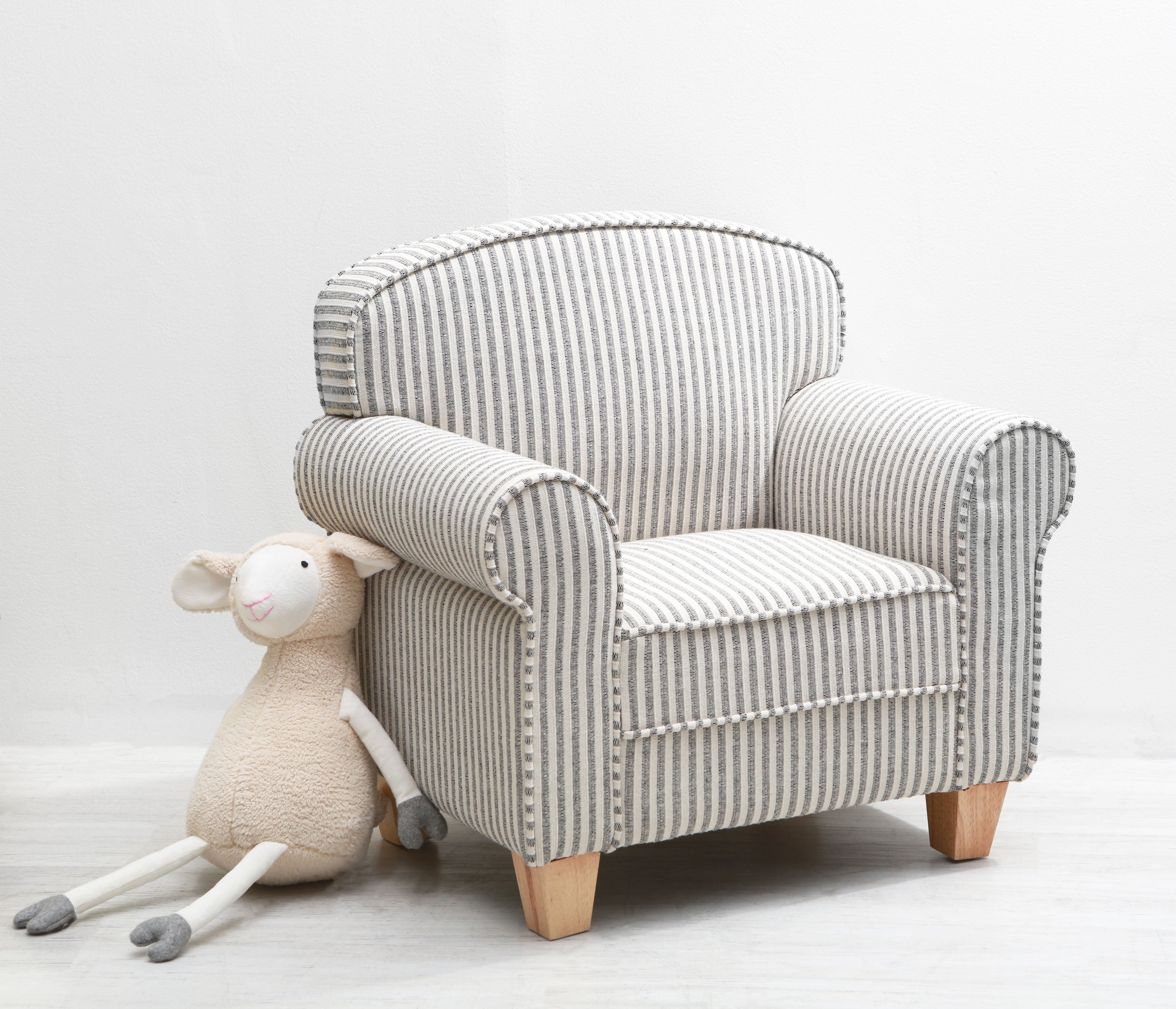Sophie Kids Armchair