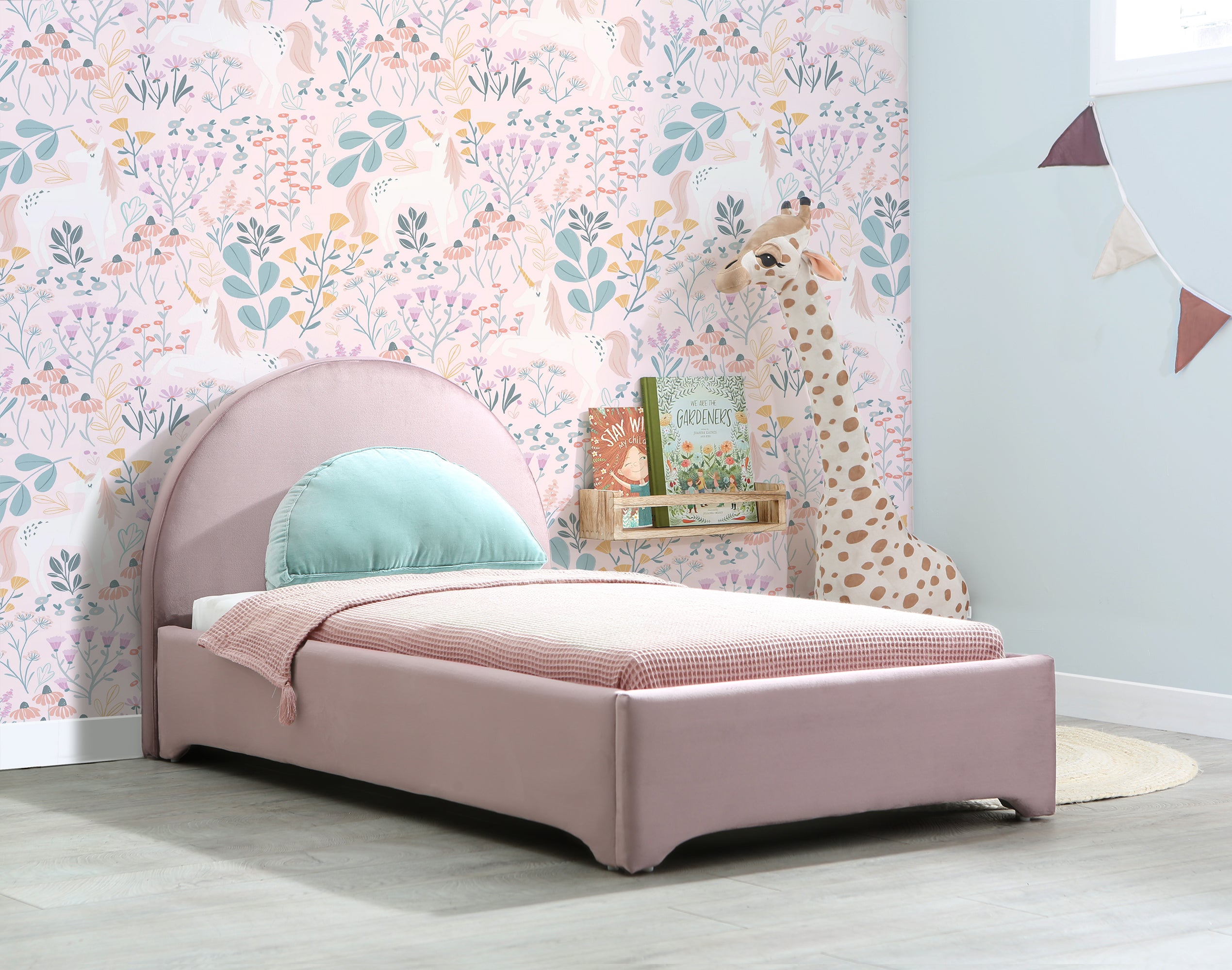 Uma Toddler Bed
